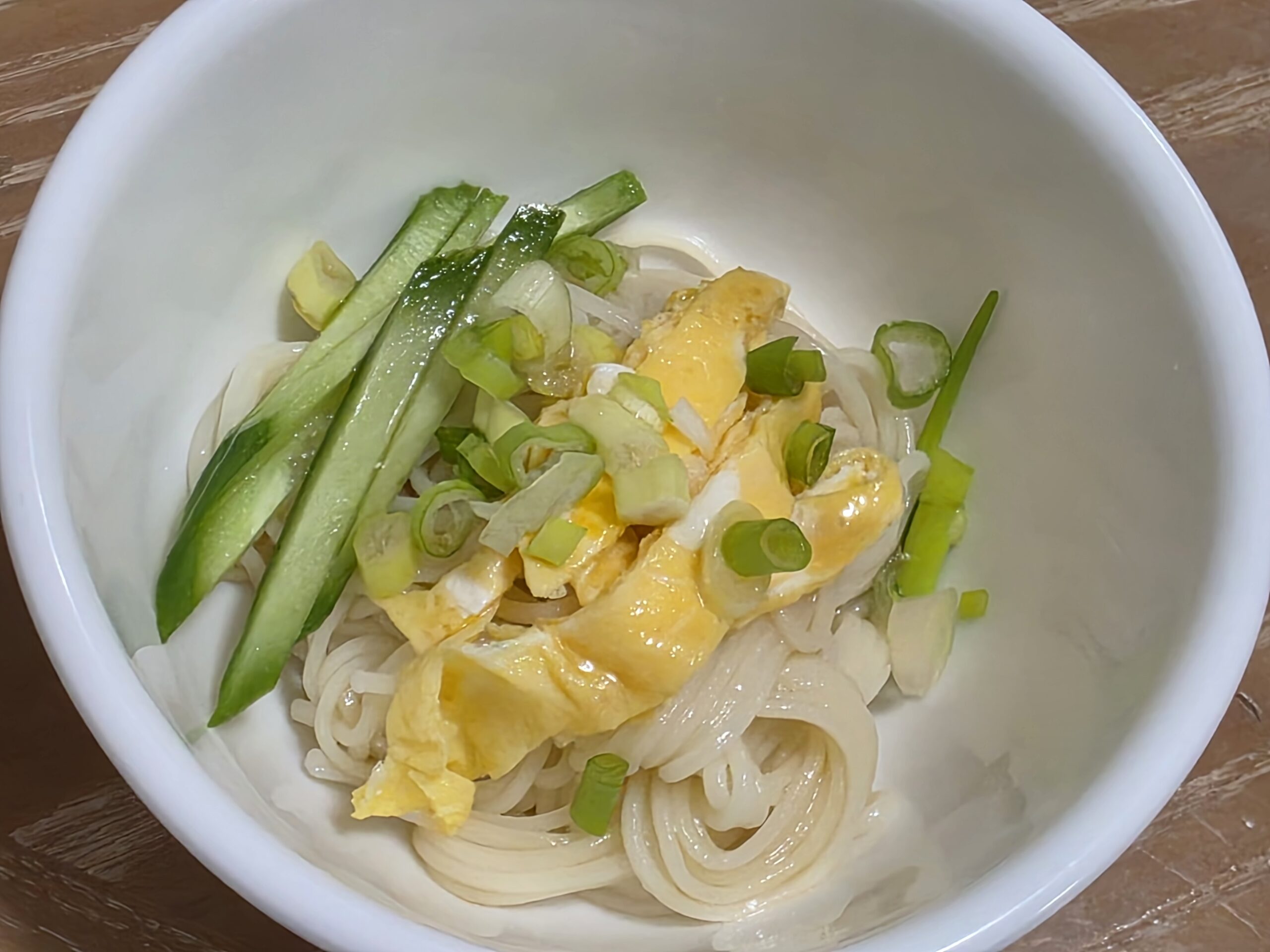 Cold udon noodles served for an easy Sunday meal.